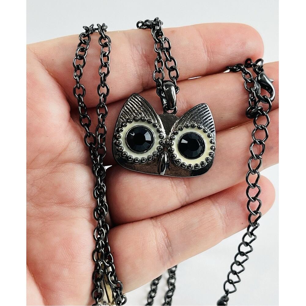 Long Gunmetal Tone Necklace with Owl Pendant Black Big eyes Face 90s Y2K Kidcore